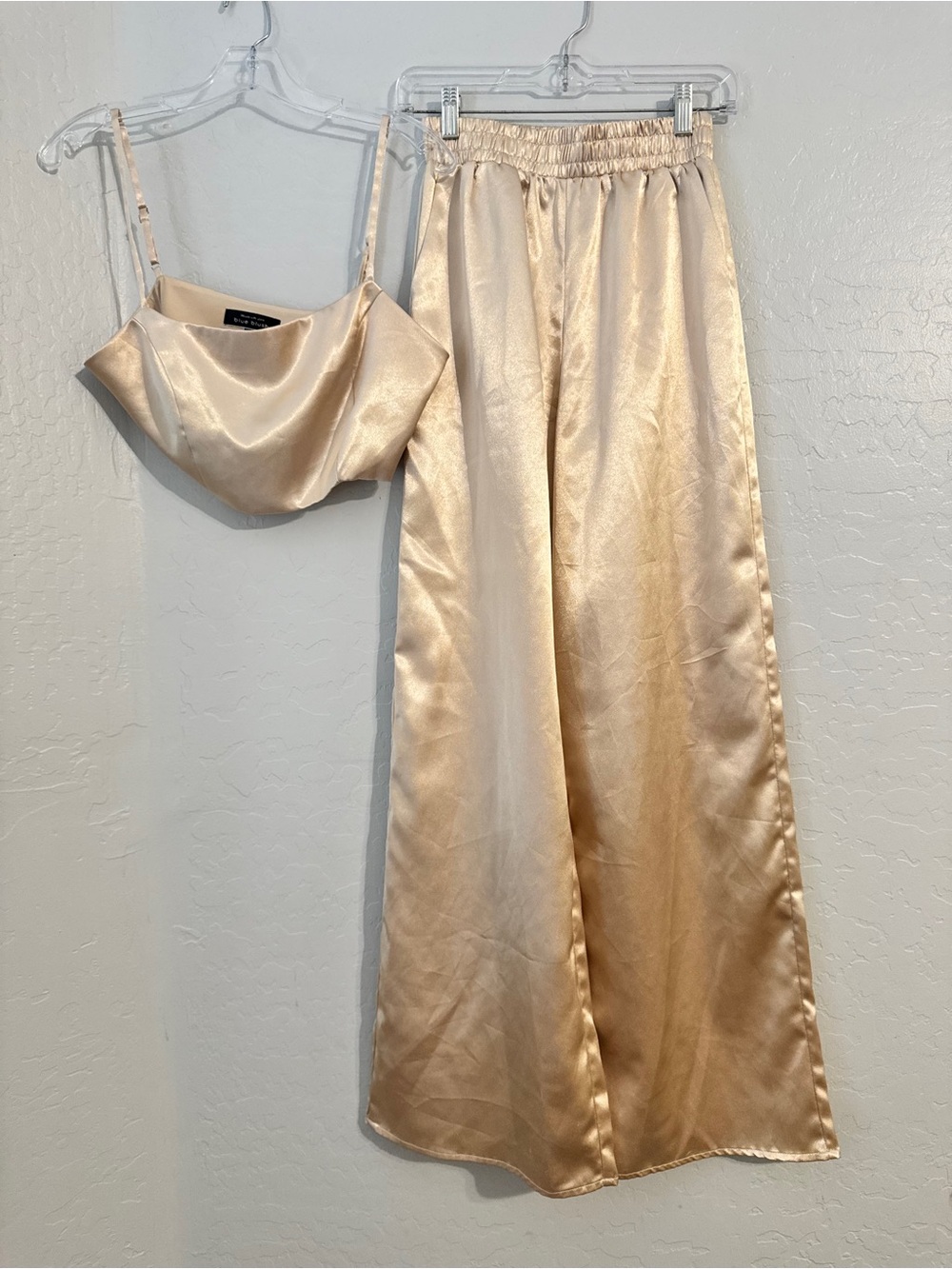 👗blue blush Satin Cowl Neck 2-Piece Pajama Set Champagne Women’s S